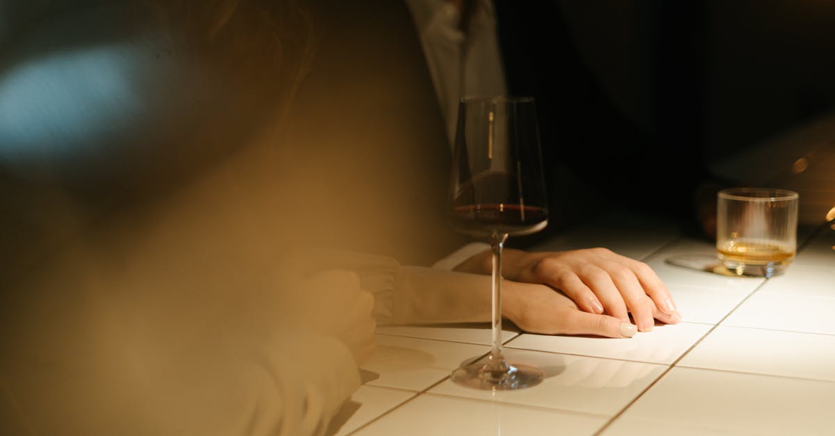 découvrez les secrets de la séduction : astuces, conseils et techniques pour charmer et captivant les cœurs. apprenez à développer votre charisme et à rendre chaque rencontre inoubliable.