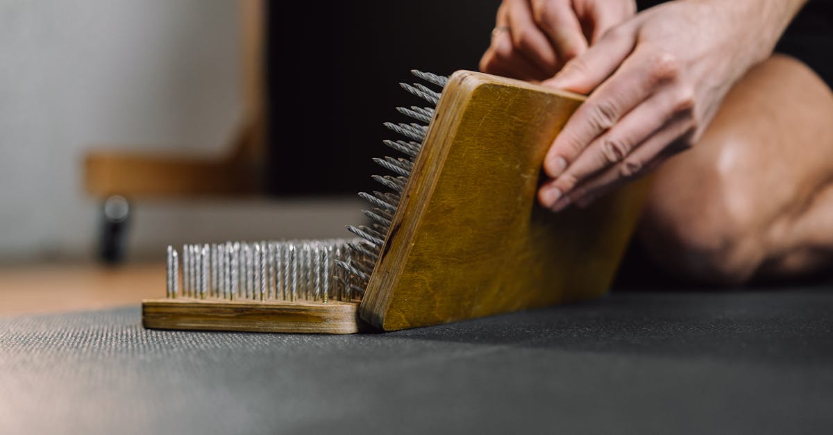 découvrez les bienfaits de l'acupression, une méthode de thérapie douce qui utilise la pression des doigts sur des points spécifiques du corps pour soulager le stress, apaiser les douleurs et favoriser la guérison naturelle. explorez nos conseils et techniques pour intégrer cette pratique dans votre quotidien.