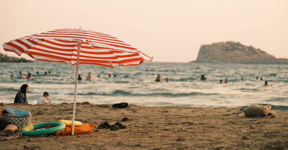 découvrez notre sélection de serviettes de plage, alliant confort et style. parfaites pour vos journées ensoleillées au bord de la mer, nos serviettes offrent une douce texture et des designs colorés. profitez de l'été avec élégance grâce à nos produits de qualité.